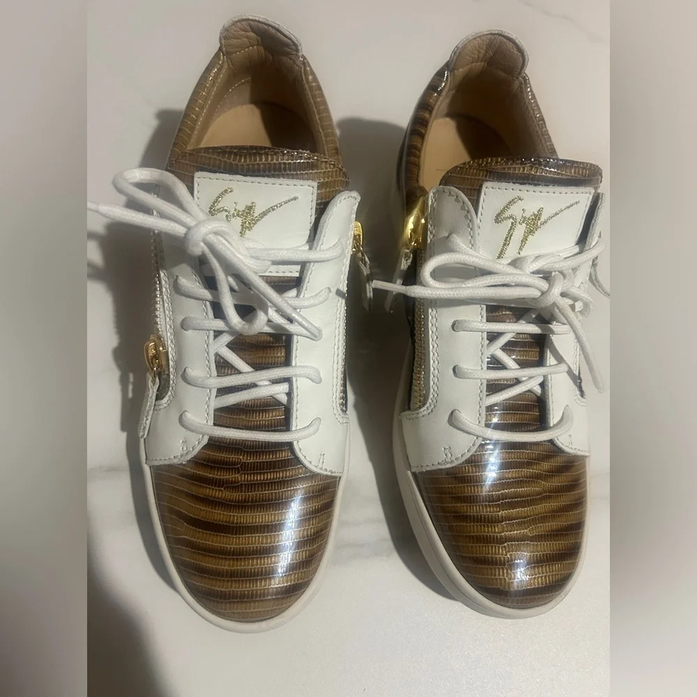 Giuseppe Zanotti NICKI Women's Low-top sneakers •